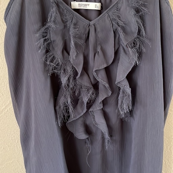 Old Navy sheer straps tank top size large gray raw hem ruffle in the front - Picture 5 of 12